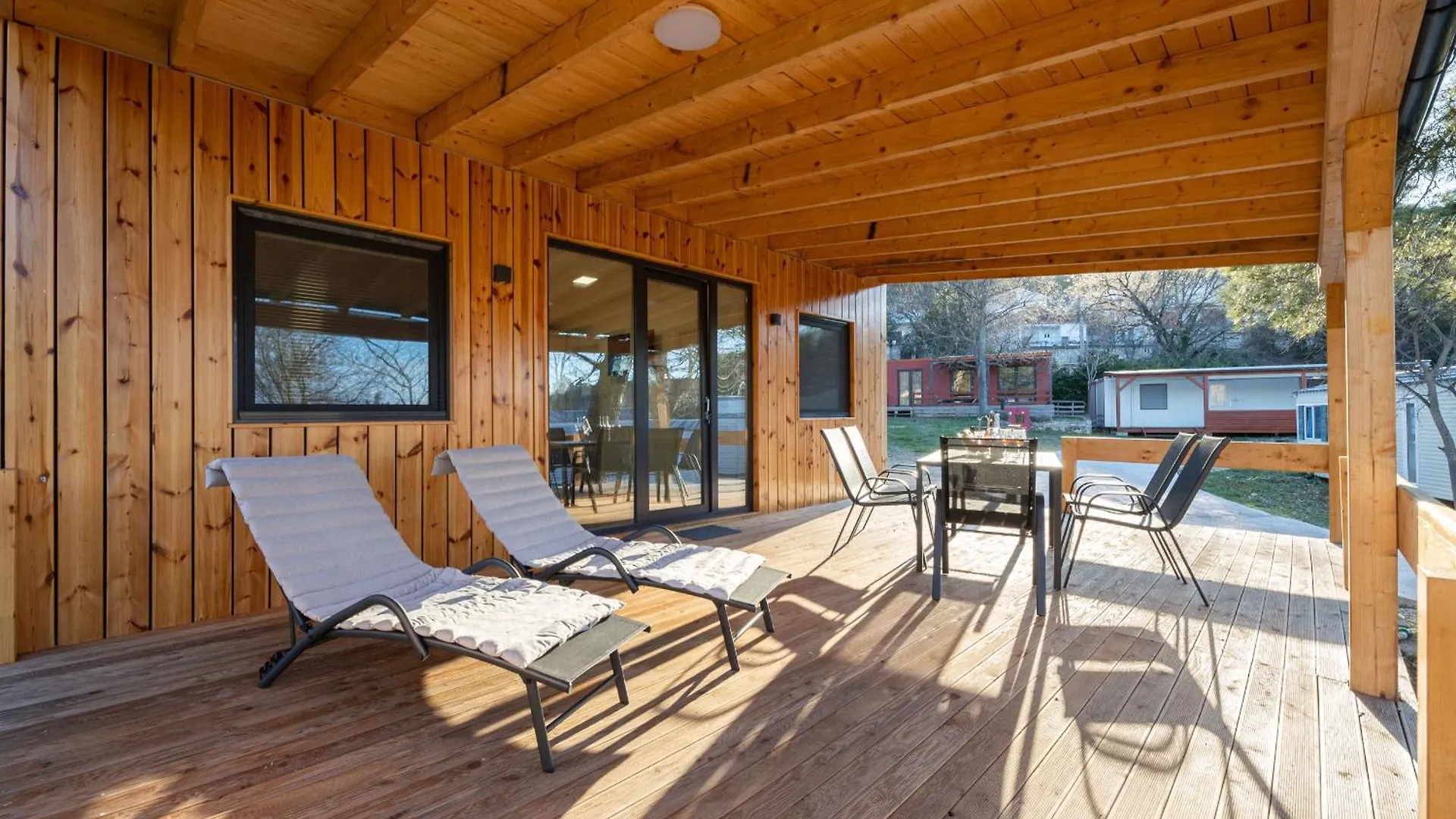 Camping Karin - Bungalow Magoro Donji Karin